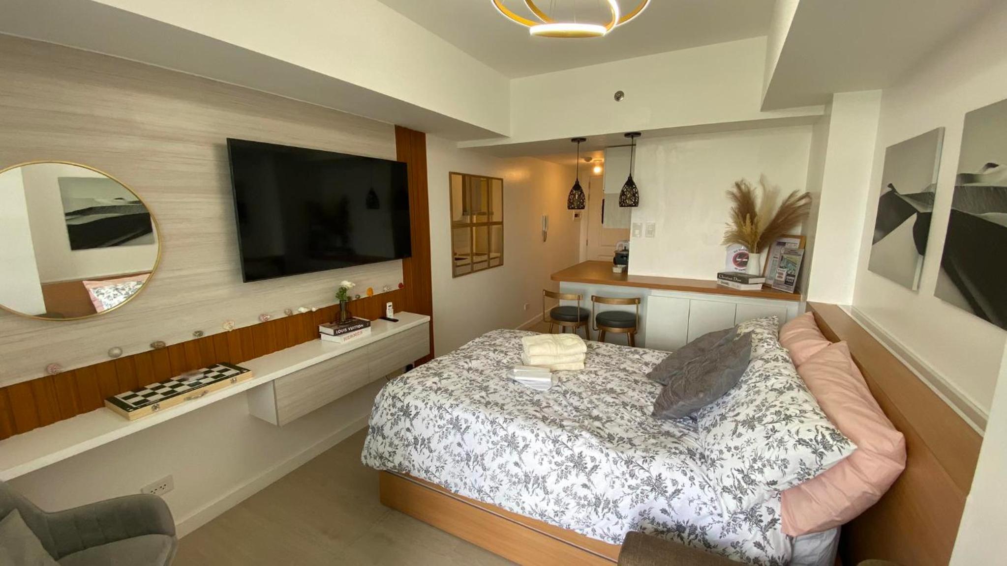 LeisureStay Studio - Azure North by THE BALI CORNER AT AZURE NORTH, Wave Pool and Man-made beach view