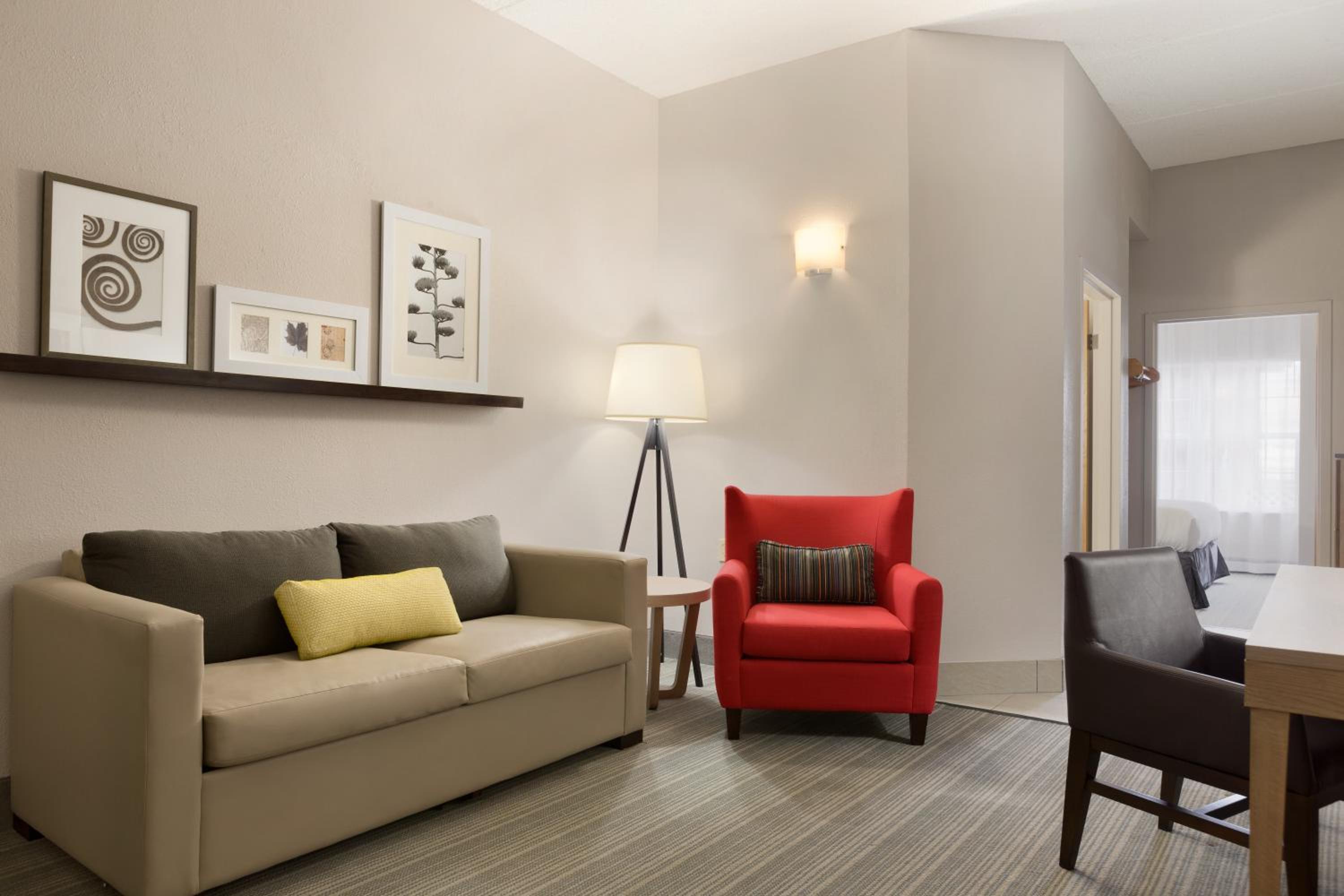 Country Inn & Suites by Radisson, Jackson, TN