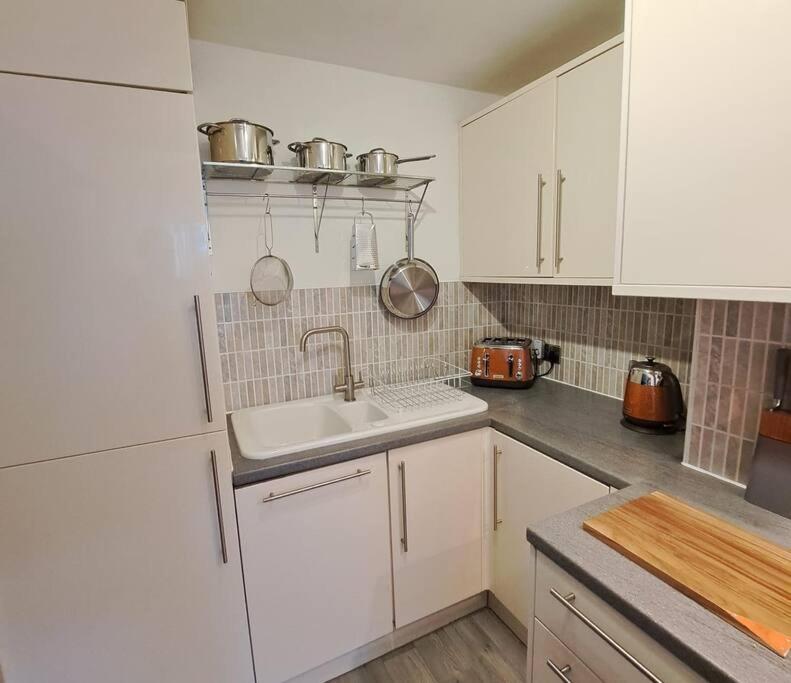 Upperton Hideaway Garden Apartment view 4