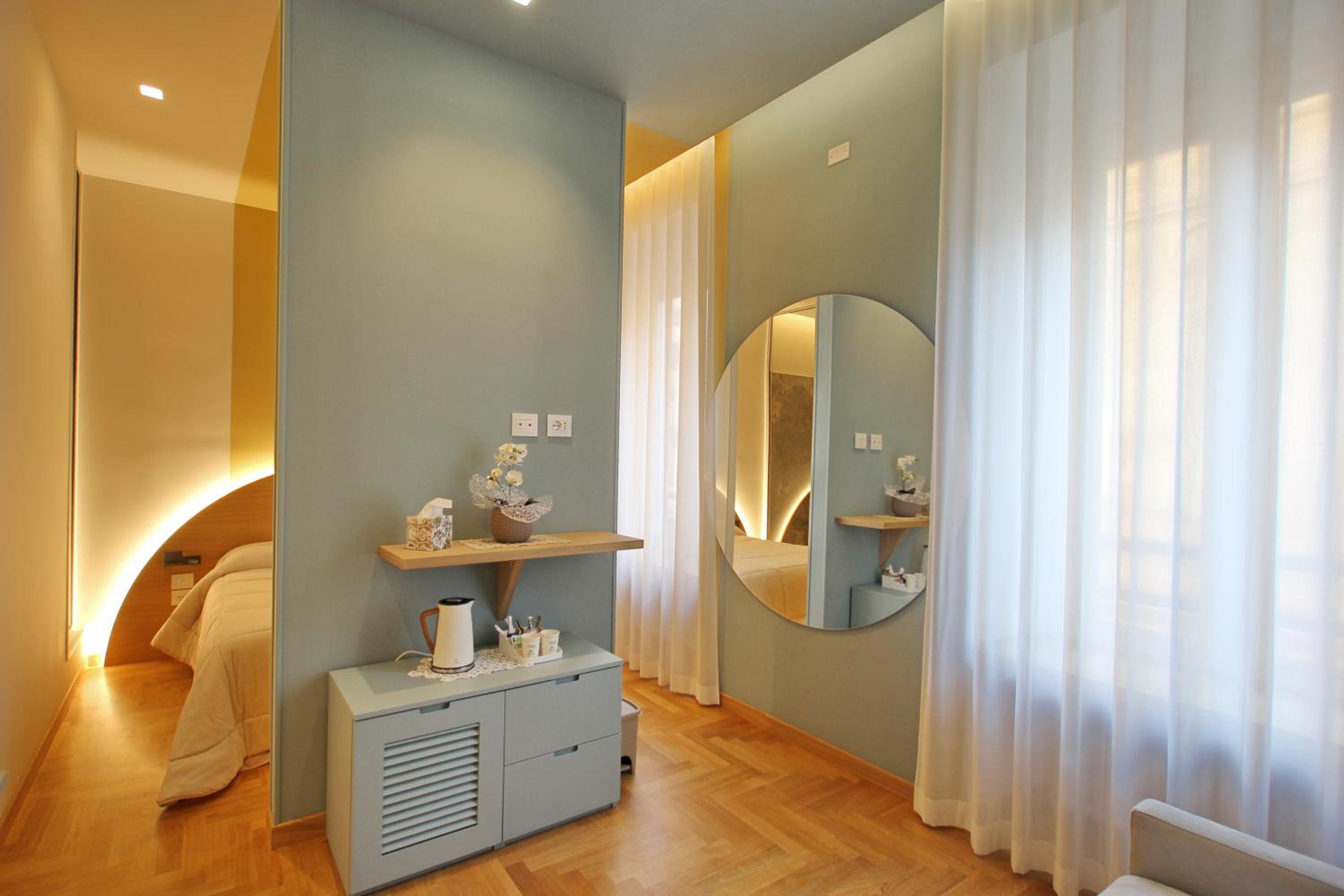 hotel room