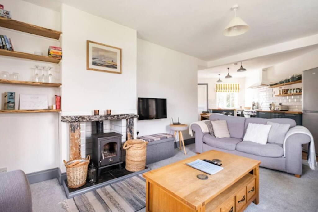 Cosy Hygge/ Scottish themed home by Loch Ness view 4