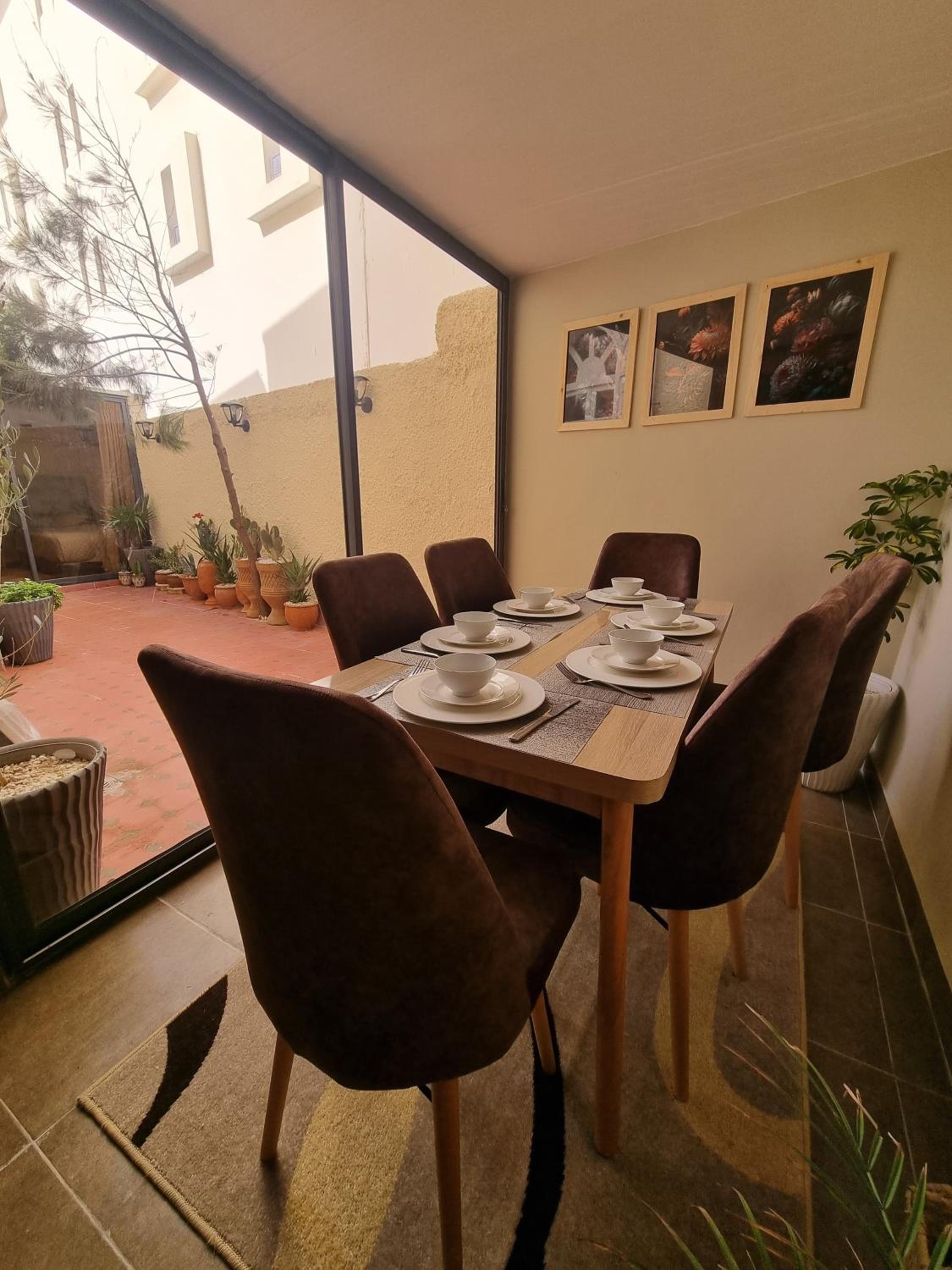 dining
