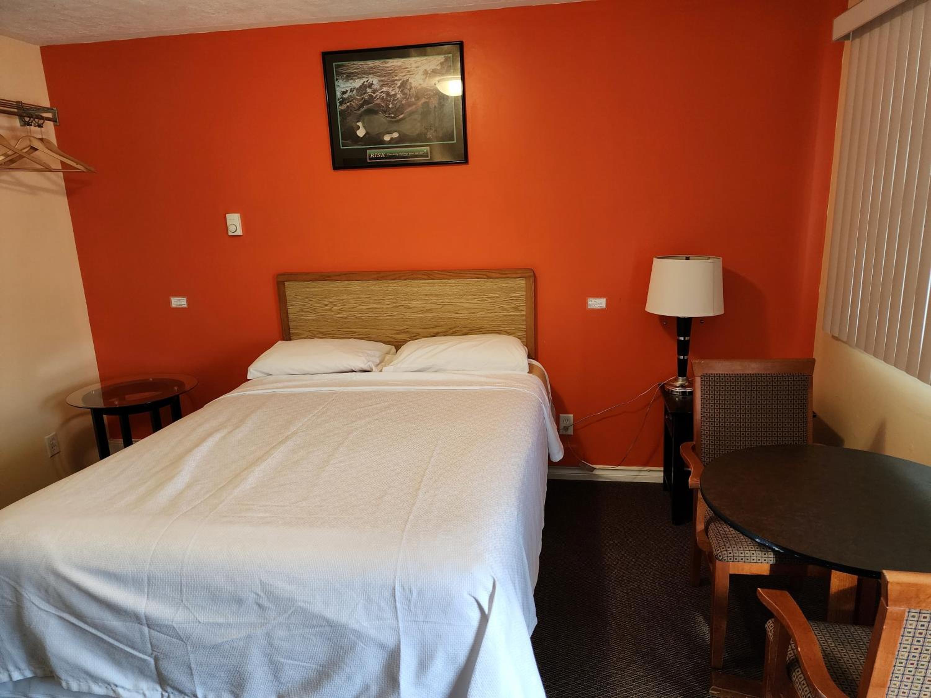 Sunparlor Motel