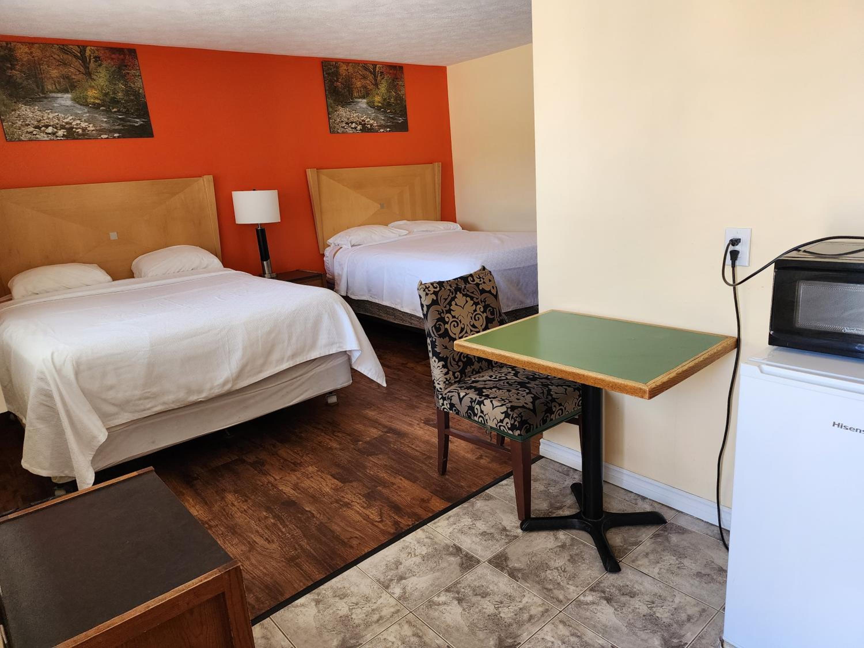 Sunparlor Motel
