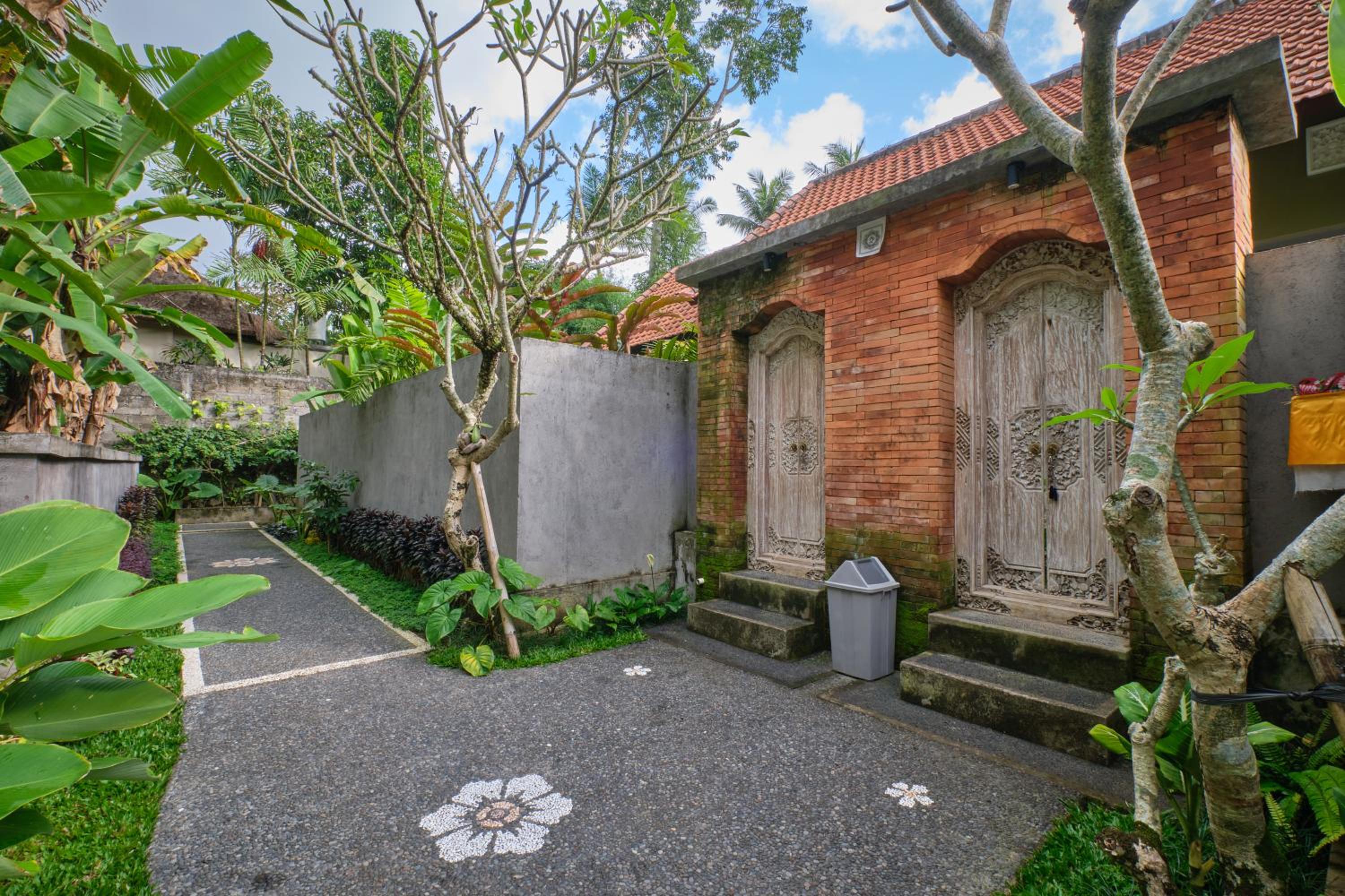 Hotel Villa Restu - Image 1