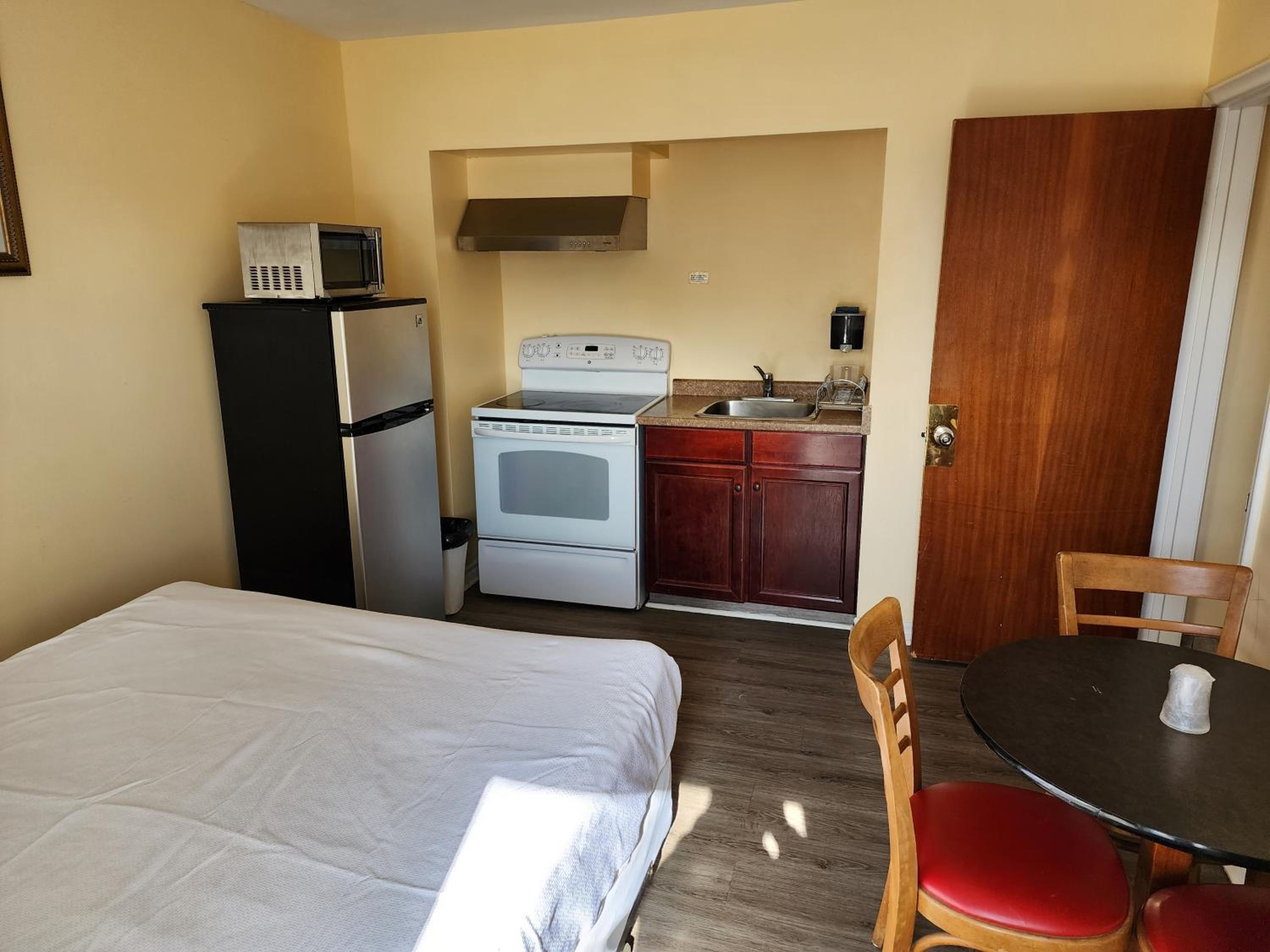 Sunparlor Motel