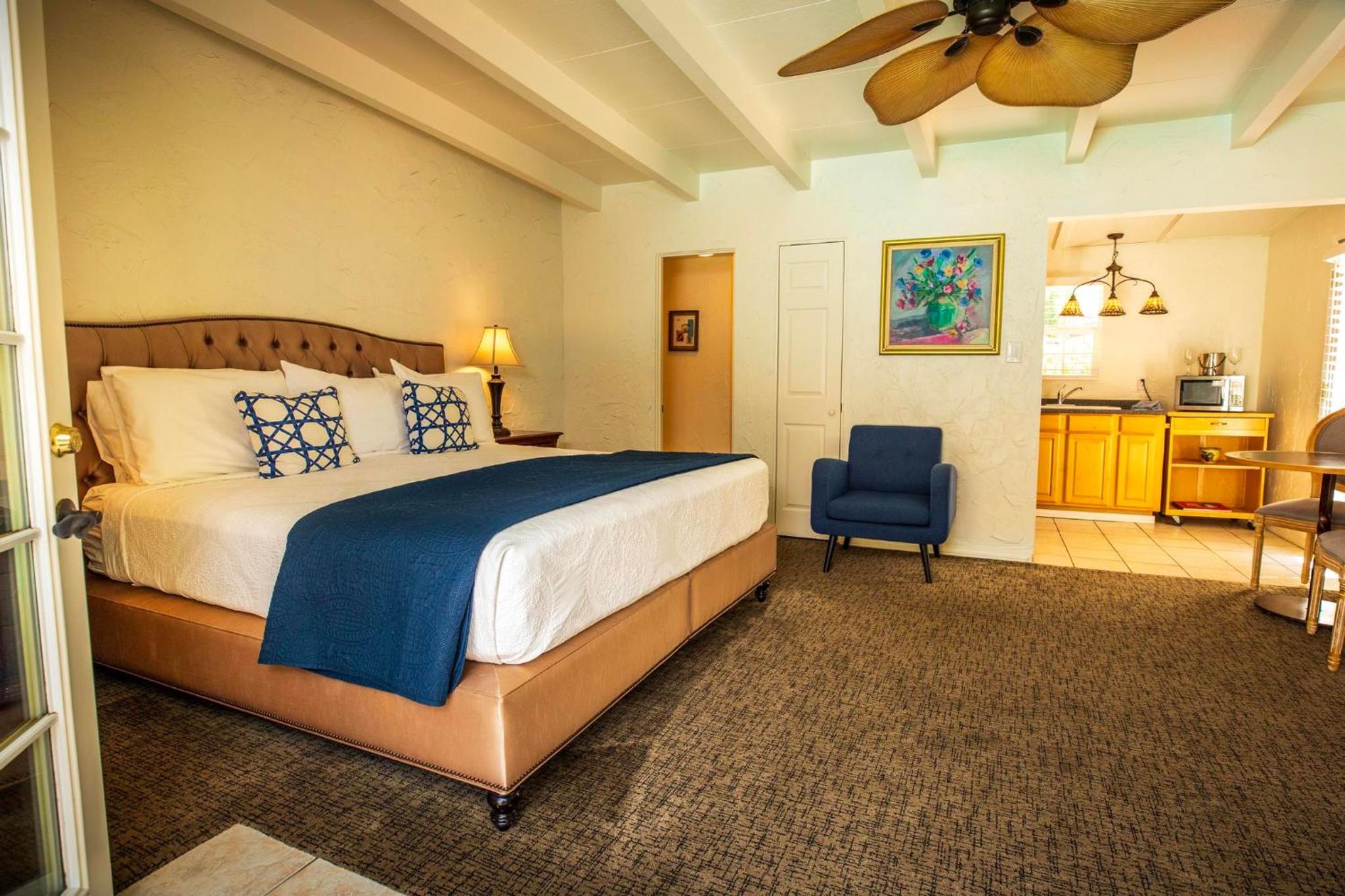 Palm Springs Vacations - Old Ranch Inn - Adults Only 21 Up - Property Image 17