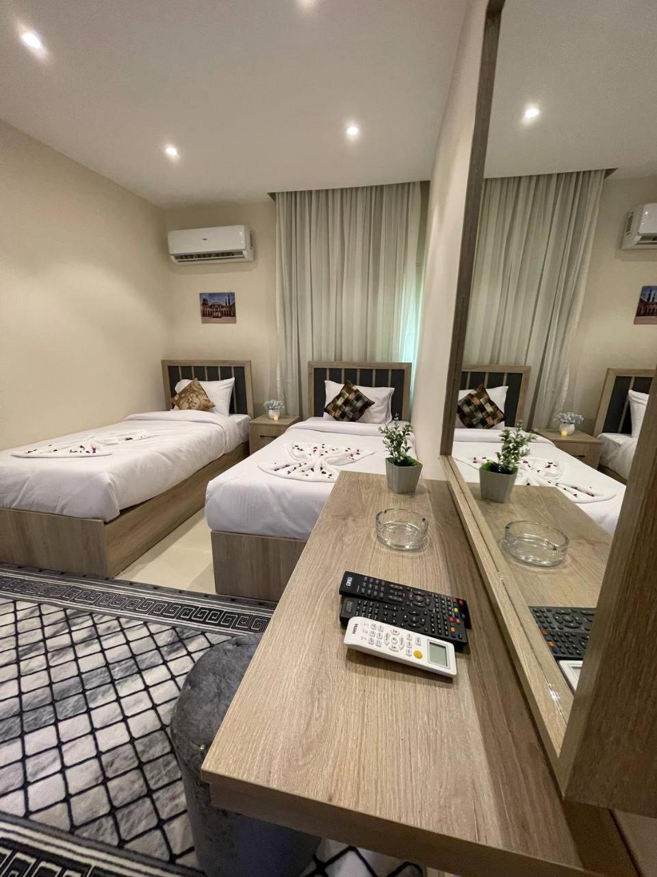 Locanda Pyramids Hotel