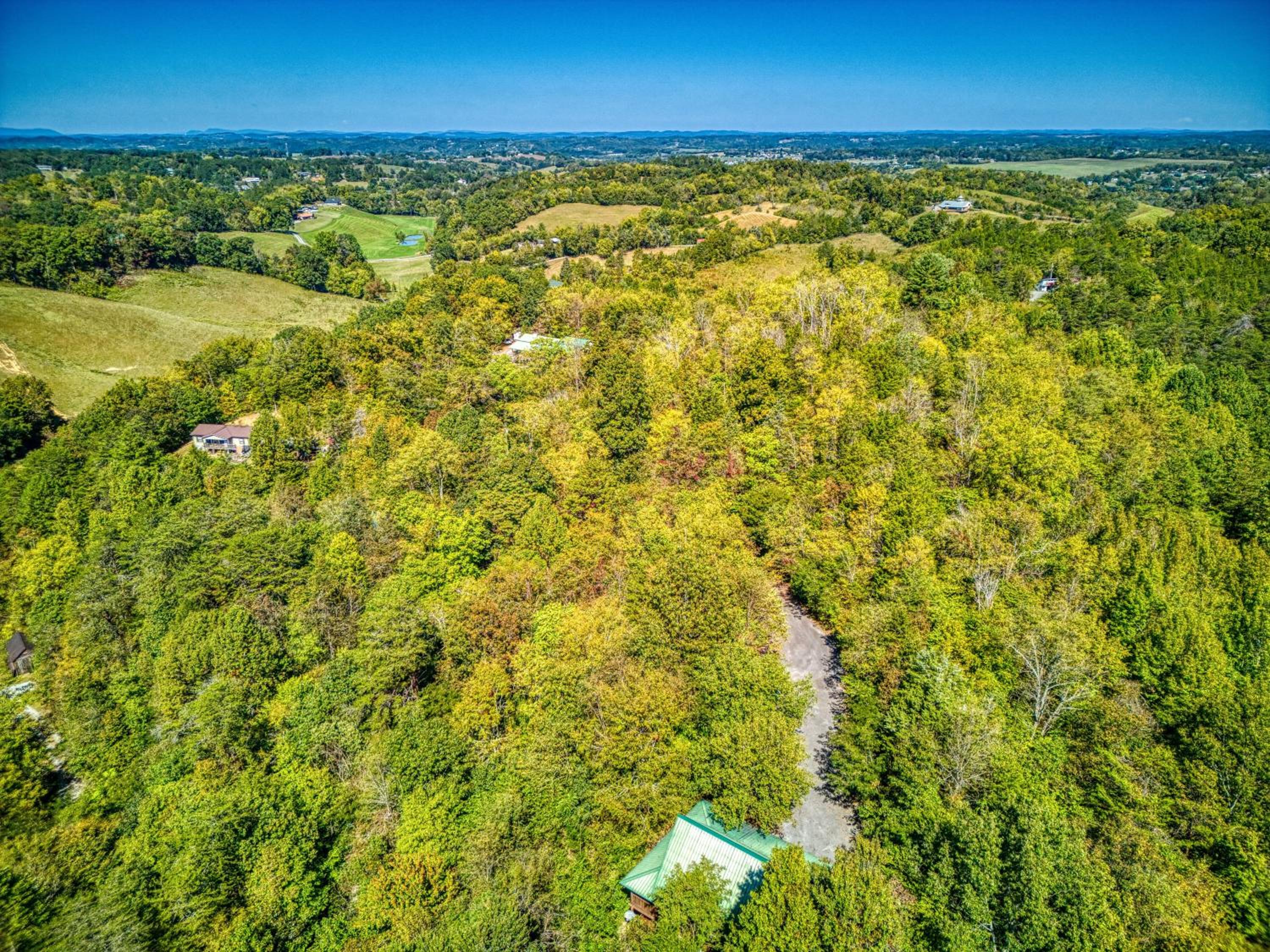 Red Oak Ridge, Hot Tub, Pool Table, WIFI, 560 FREE tickets each paid day!!!