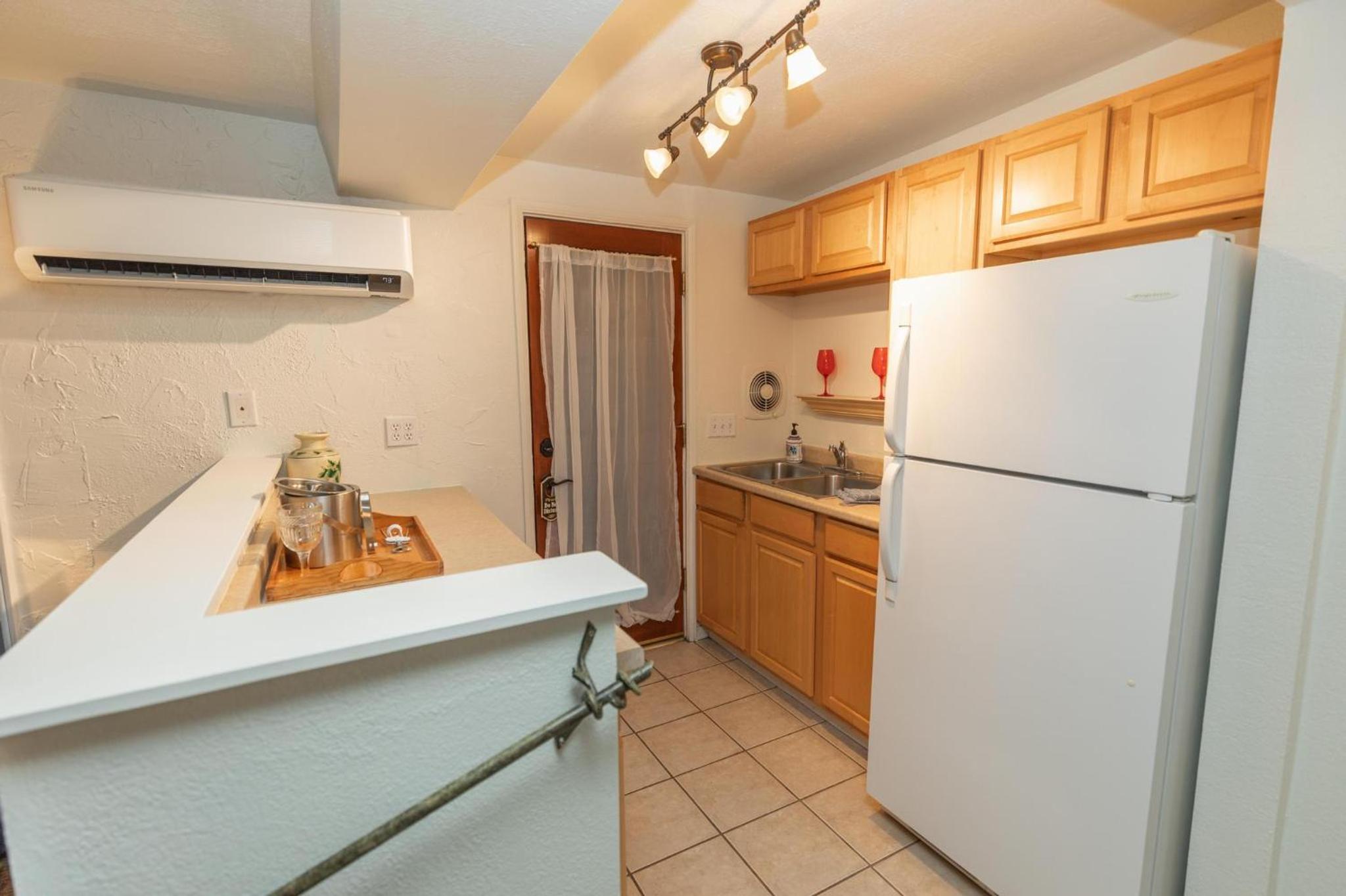 Palm Springs Vacations - Old Ranch Inn - Adults Only 21 Up - Property Image 26