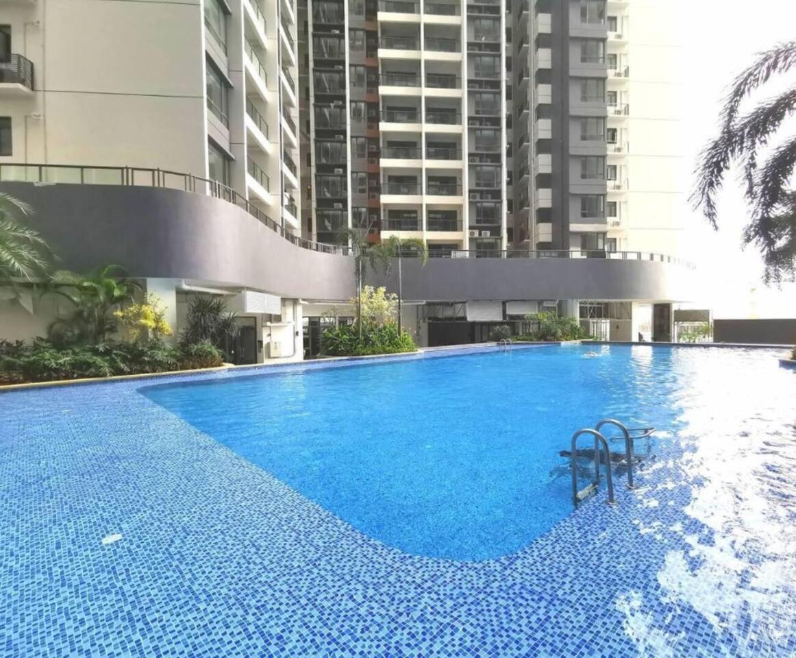 Pleasant and Cozy 3BR Suit @ R&F Mall Johor Bahru