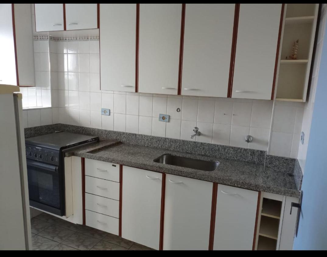AP Guarujá Enseada lado praia com piscina, lazer completo