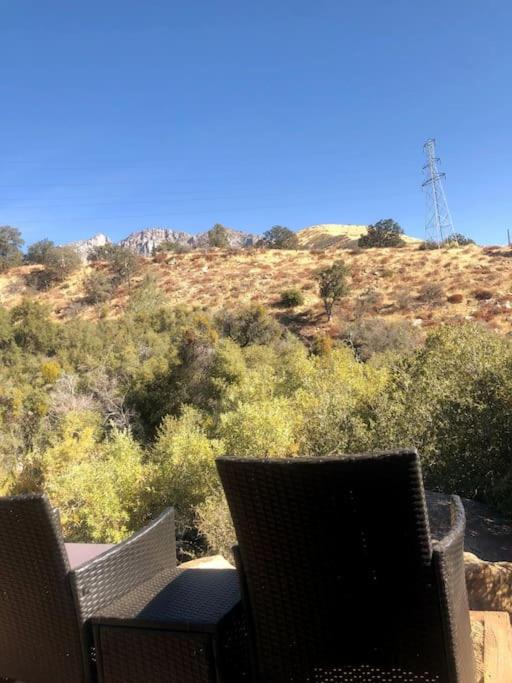 Tillie Creek Retreat: a Creekside Oasis