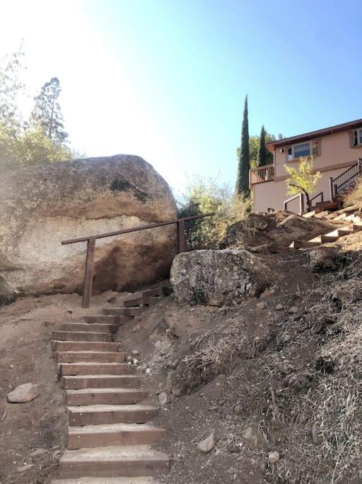 Tillie Creek Retreat: a Creekside Oasis