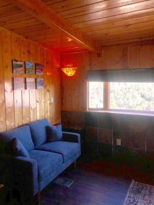 Tillie Creek Retreat: a Creekside Oasis