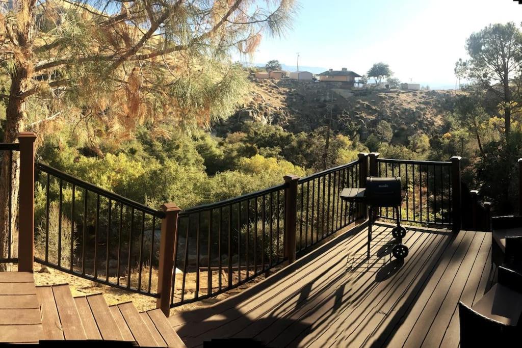 Tillie Creek Retreat: a Creekside Oasis