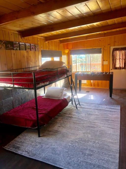 Tillie Creek Retreat: a Creekside Oasis