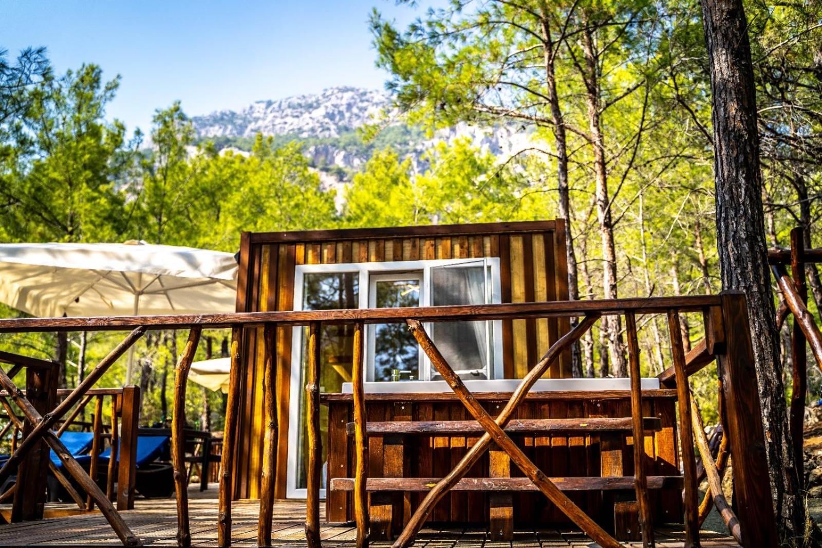 pydnai_village