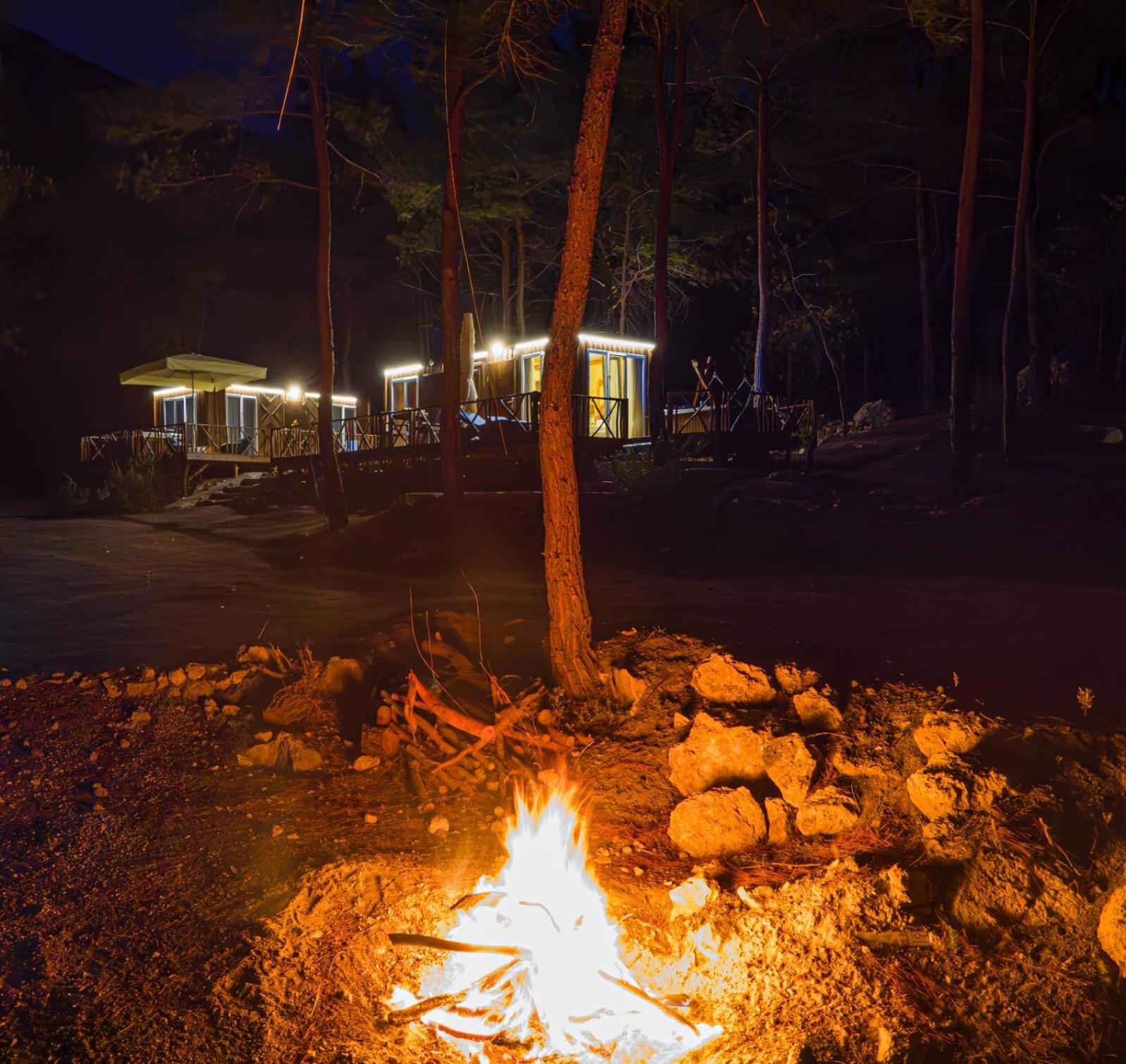 pydnai_village