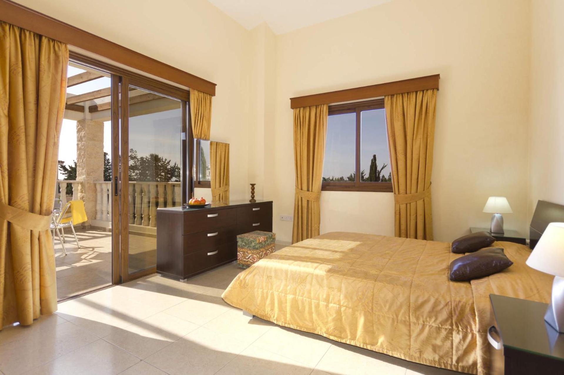 Villa Petra Sun