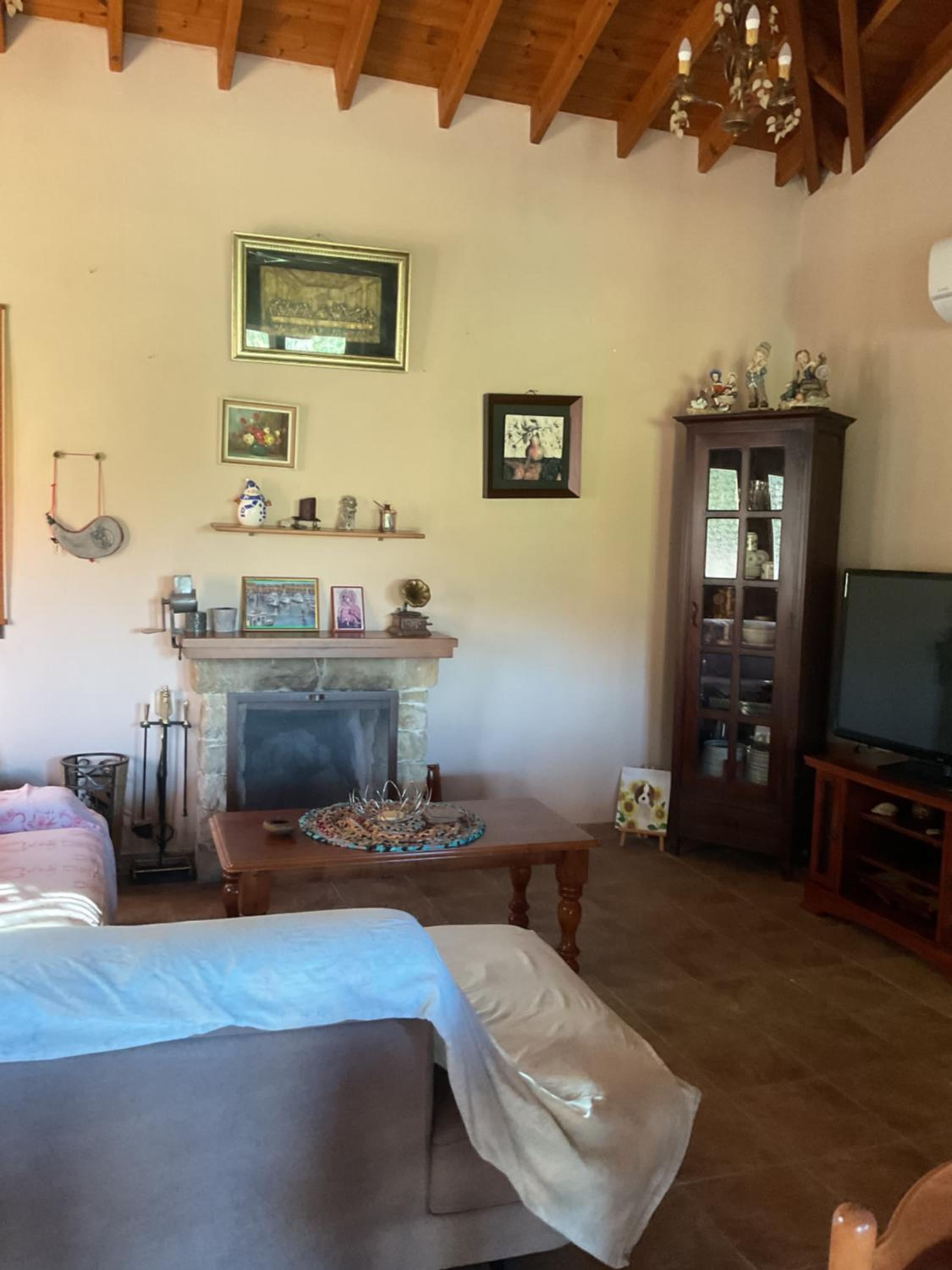 Evie's House Arakapas