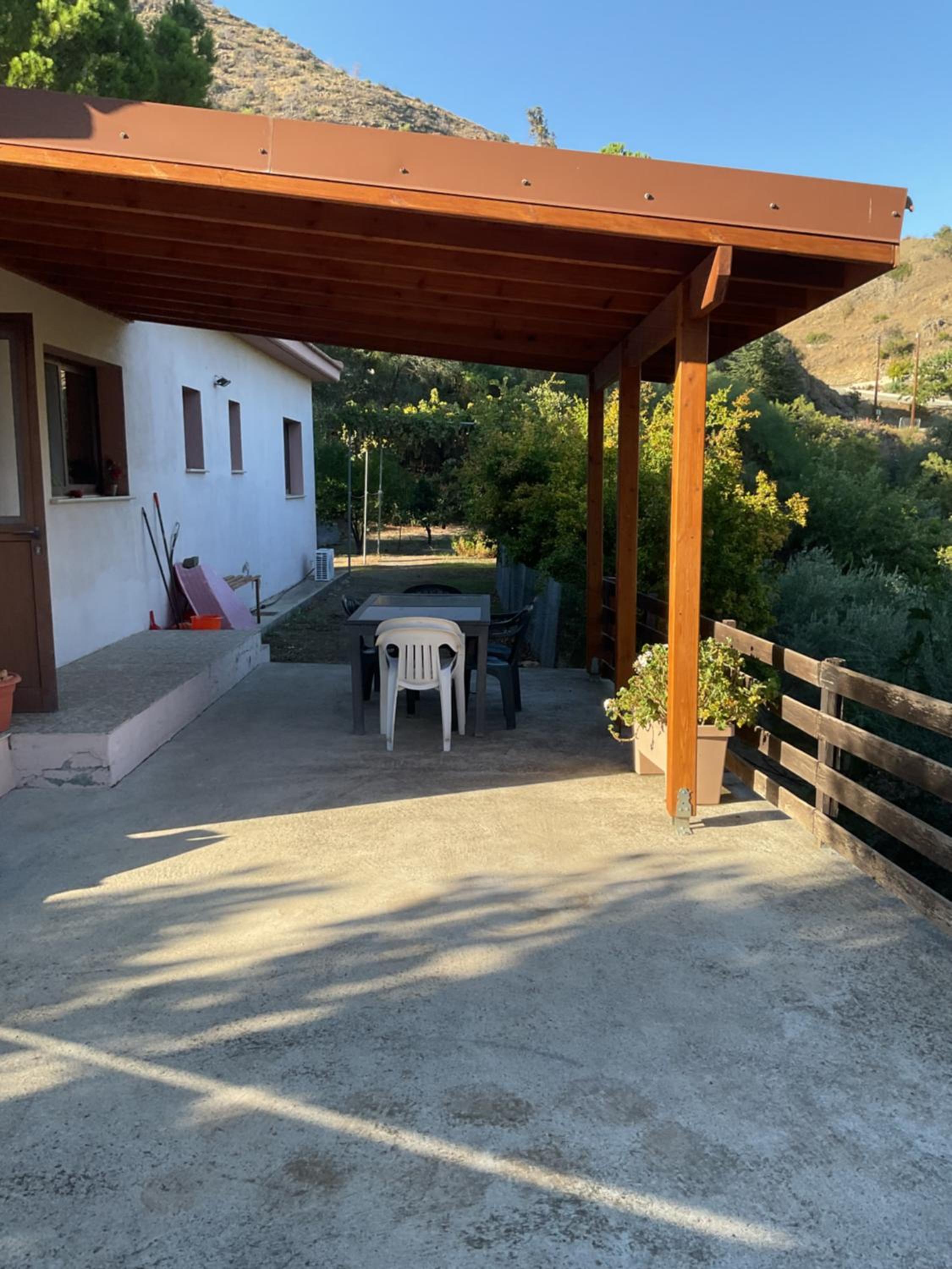 Evie's House Arakapas