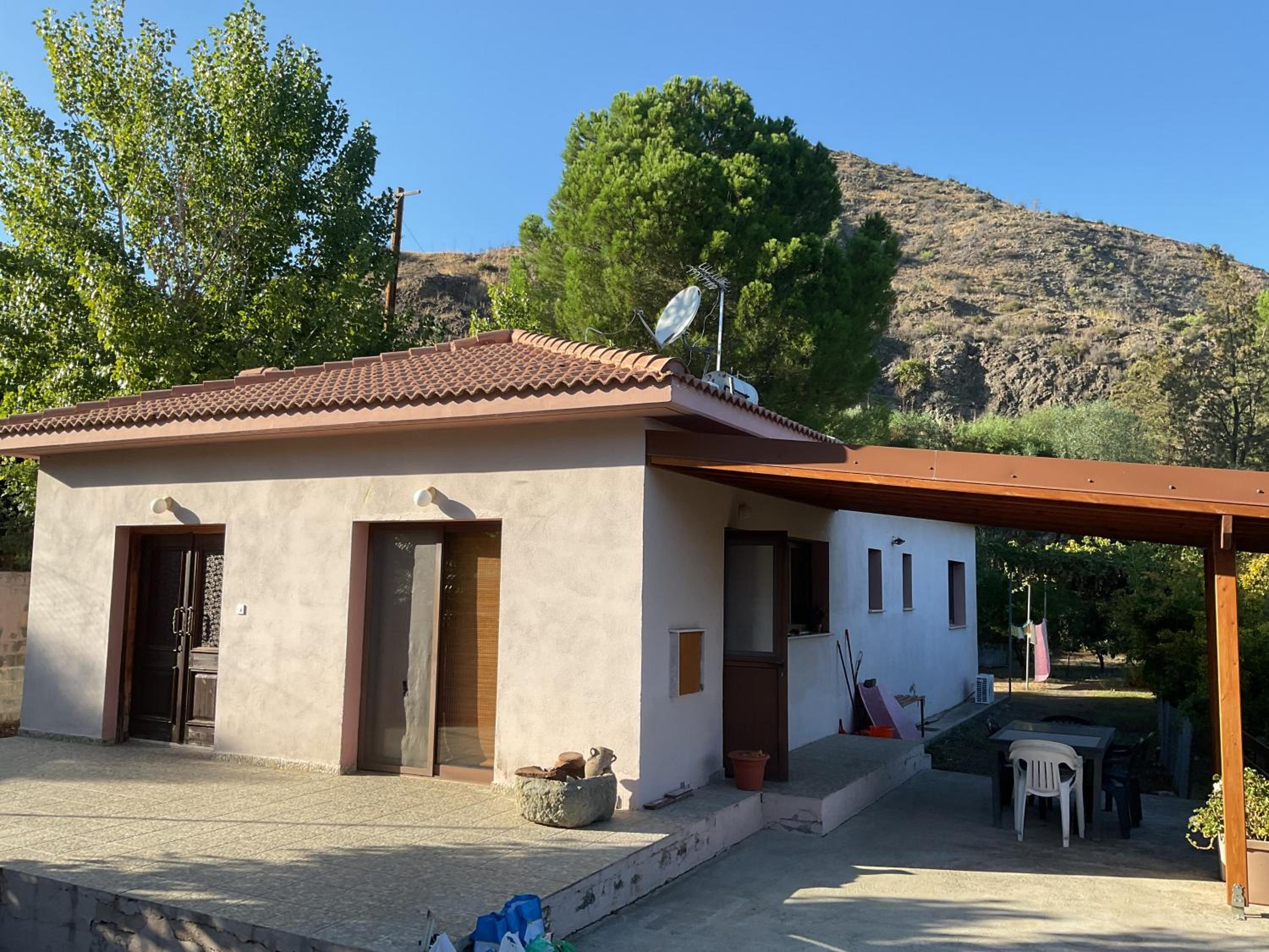 Evie's House Arakapas