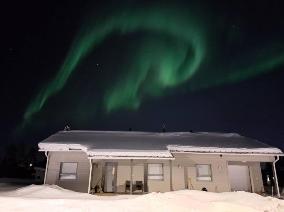 Nordic Villa With Jacuzzi