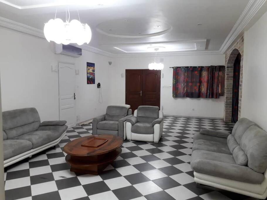 Villa AV Lomé Proche de l'aéroport