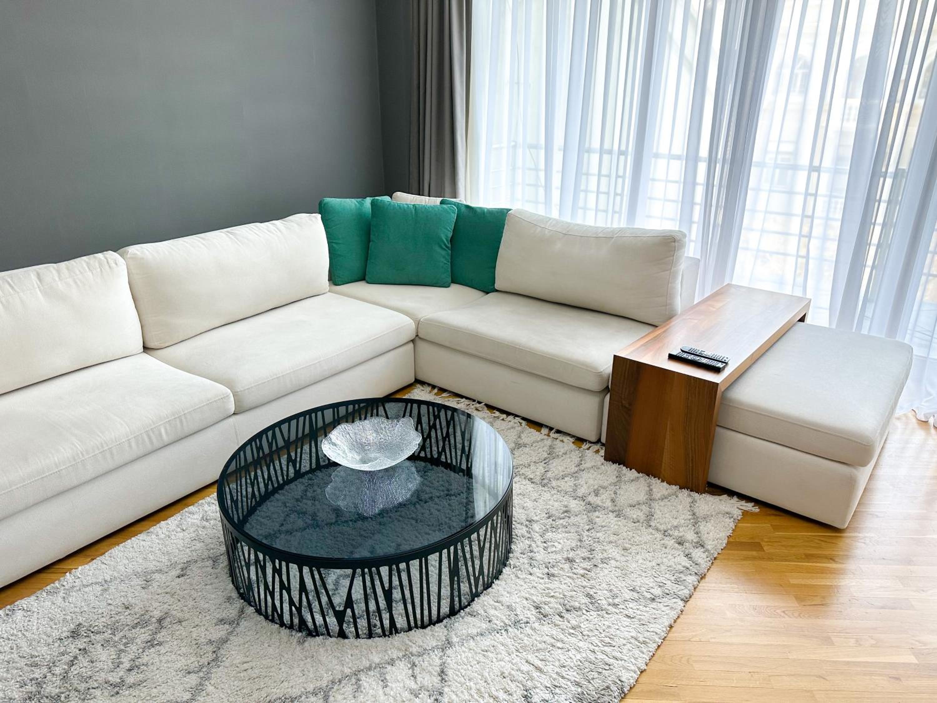 Modern, spacious apartment in the heart of Baku