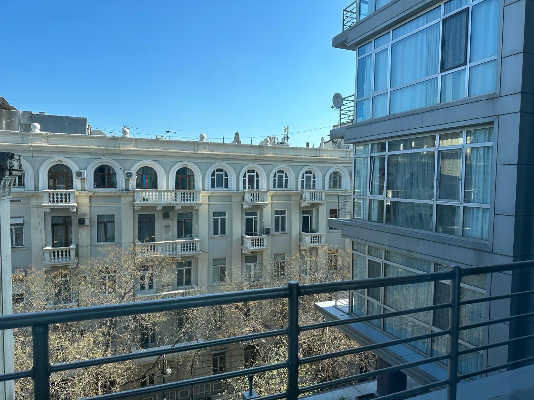 Modern, spacious apartment in the heart of Baku