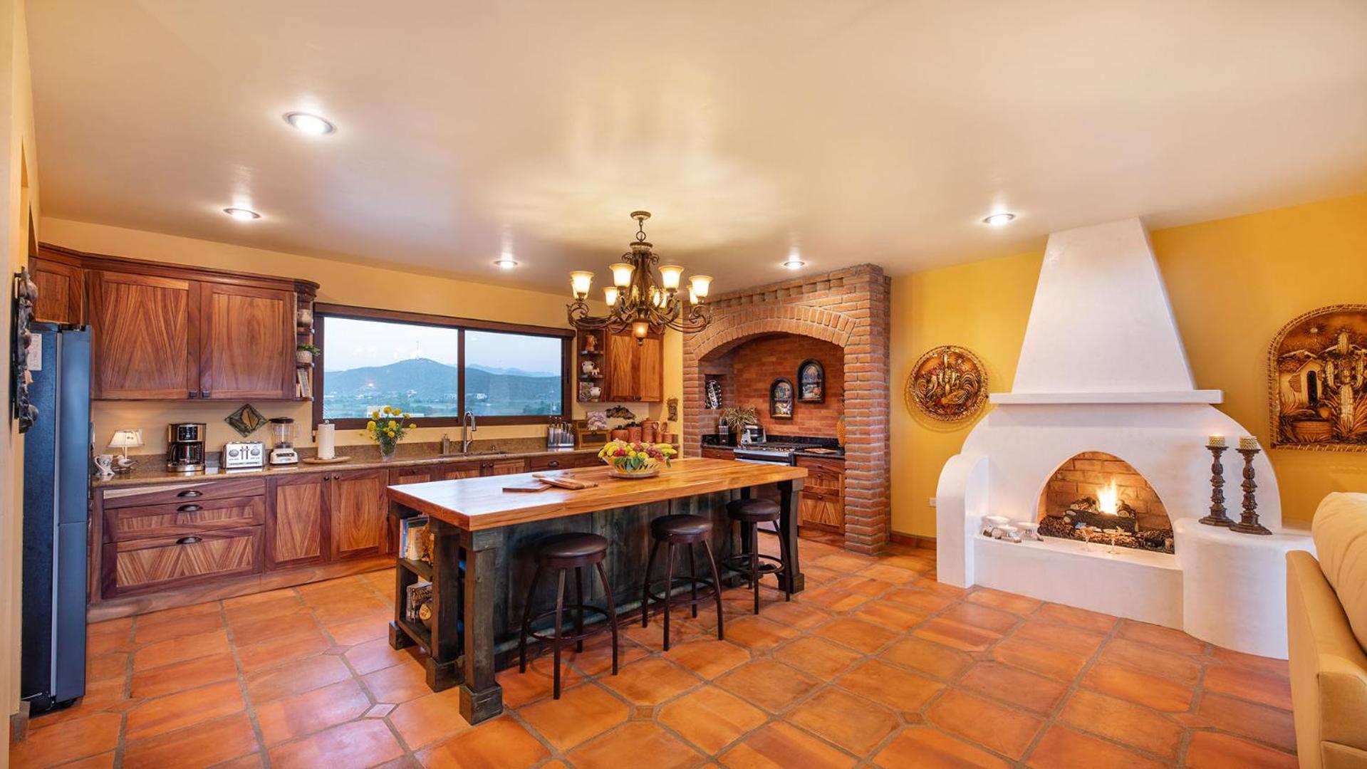 Casablanca Beachfront Villa in Pescadero