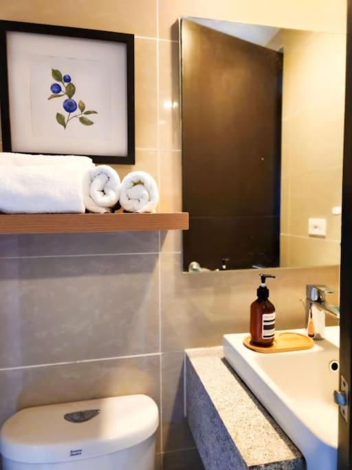 LuxeStaysMnl Coastal Chic Netflx 380MBPS Pool BGC view 4