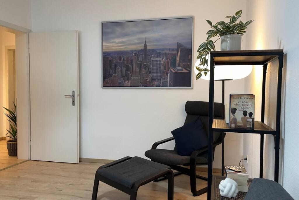 Apart54-Modern Design I Garden with Terrace I Smart TV I Free Parking I Free WiFi