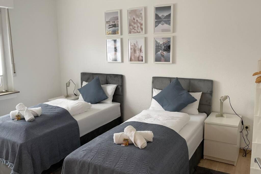 Apart54-Modern Design I Garden with Terrace I Smart TV I Free Parking I Free WiFi