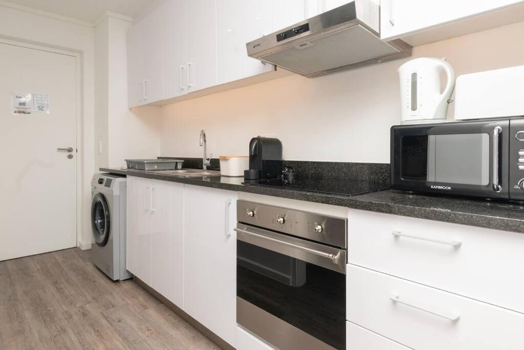 Apartment in the heart of town view 3
