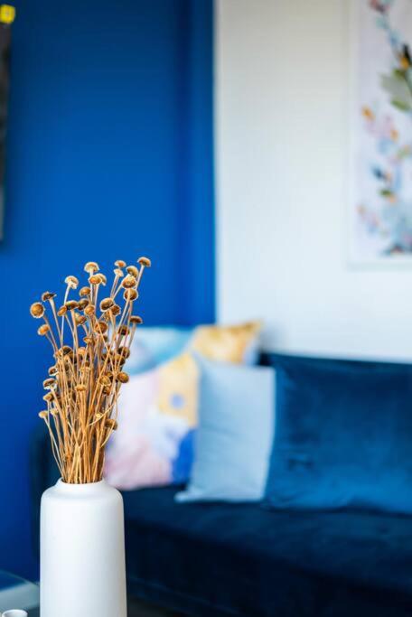 Apartment in the heart of town view 4