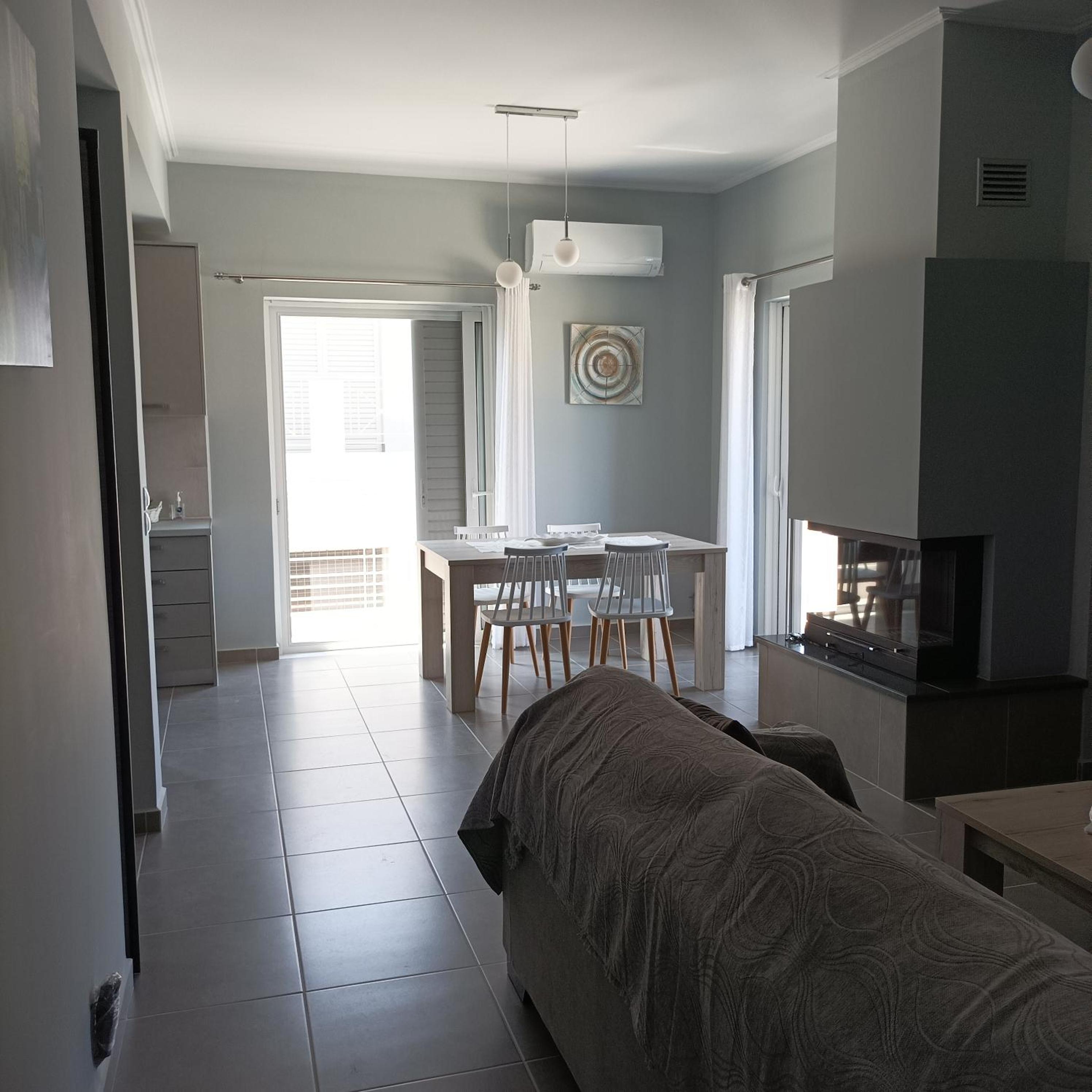 Anemos House