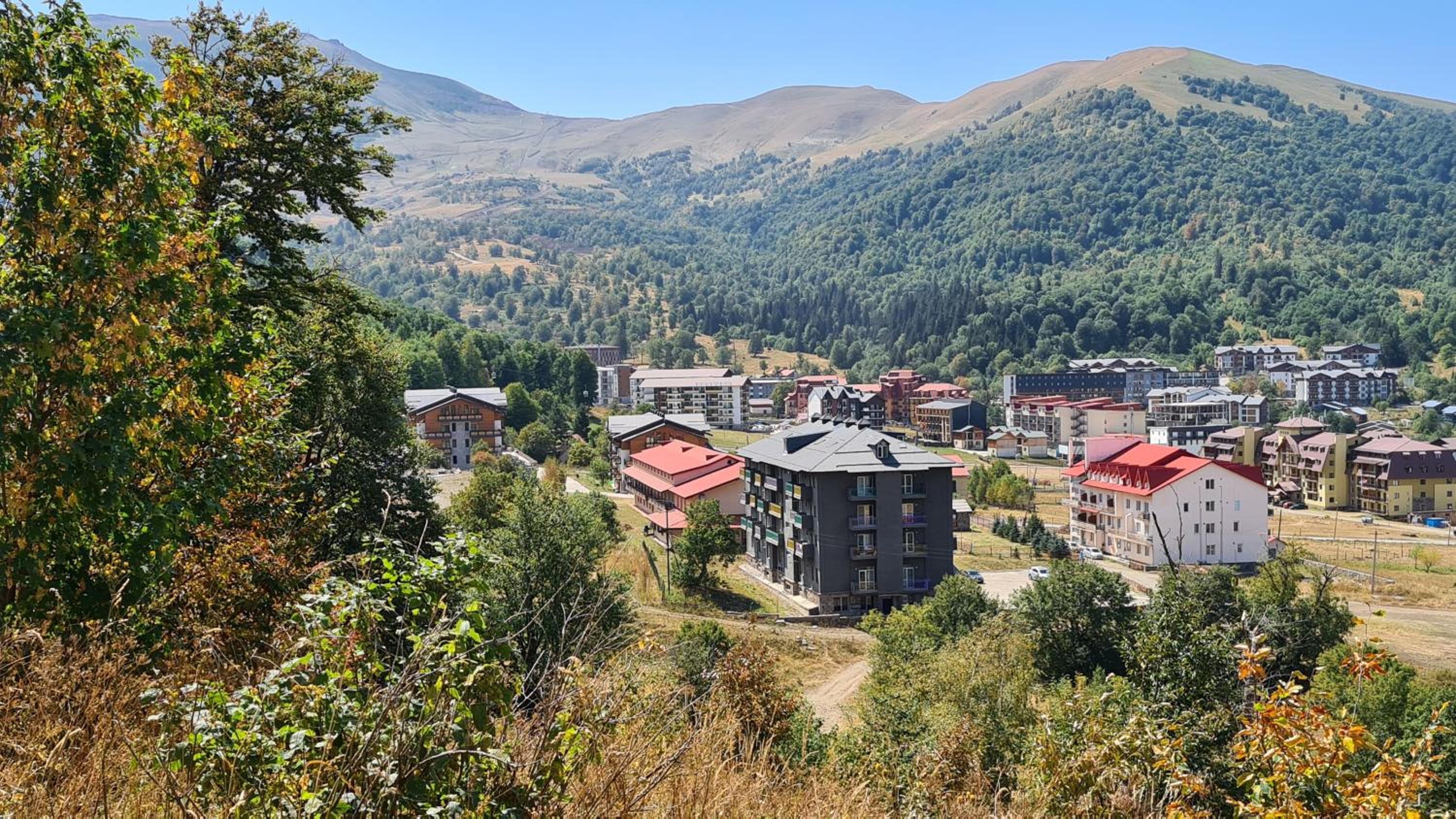 Hotel Tskhratskaro apartments