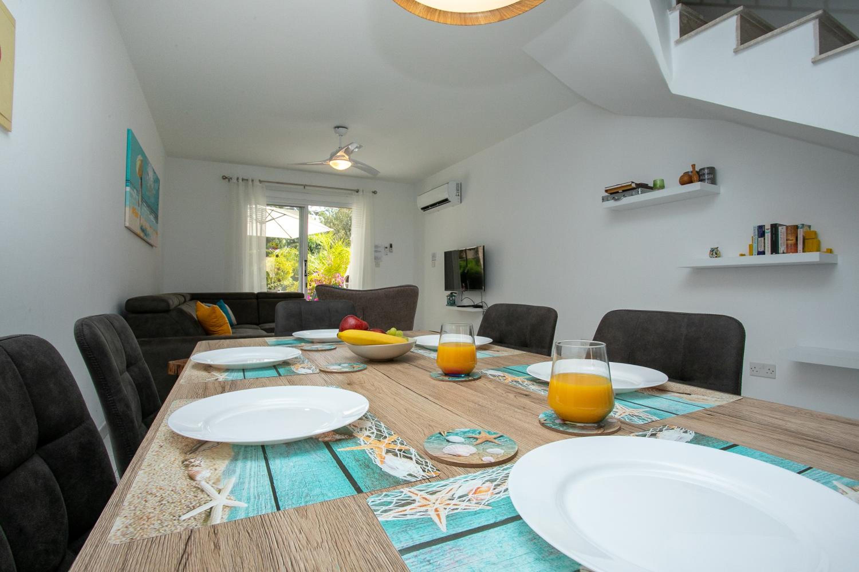 Casa Del Sol - Iris Village Universal Paphos, 2BD