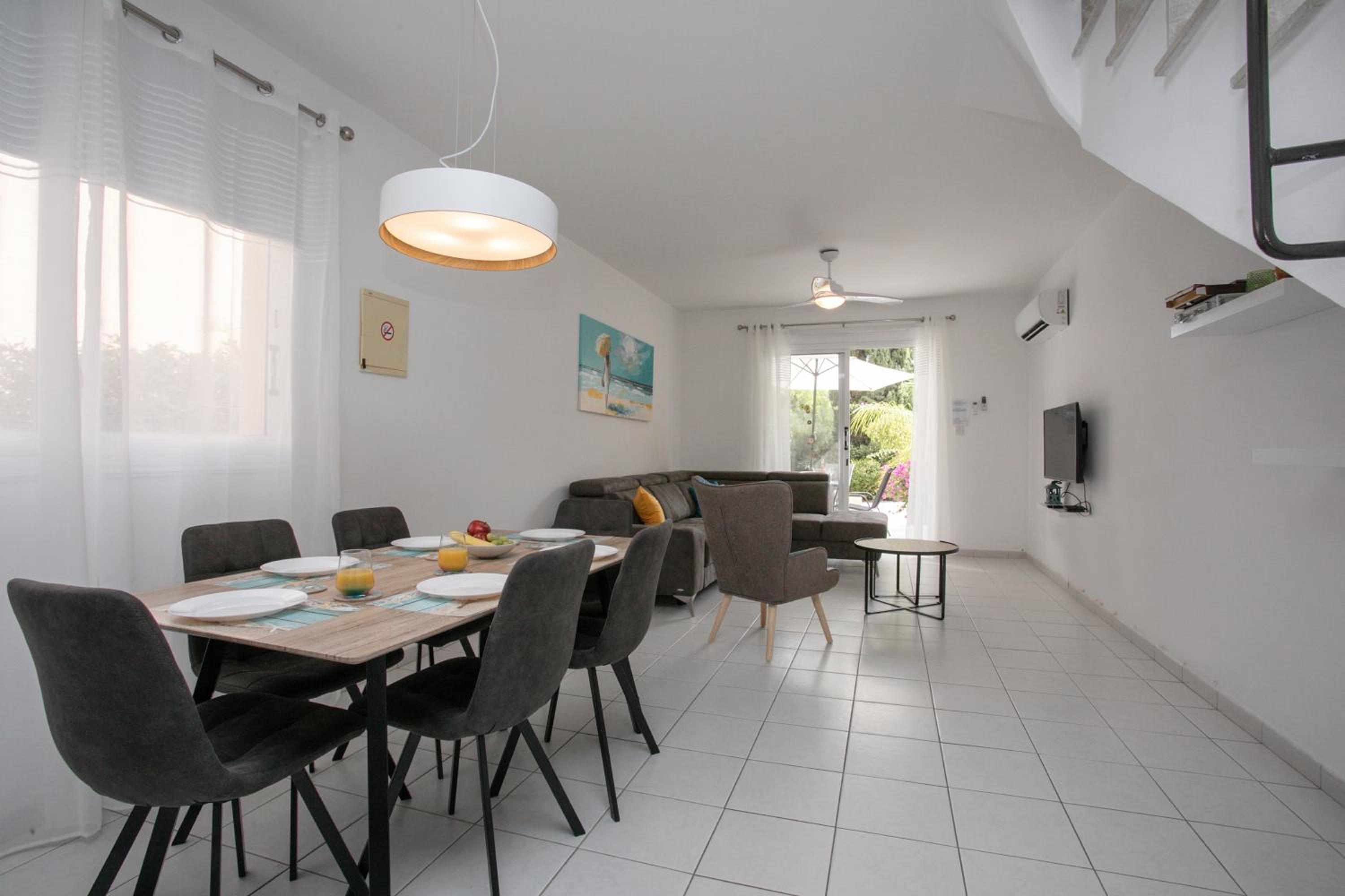 Casa Del Sol - Iris Village Universal Paphos, 2BD