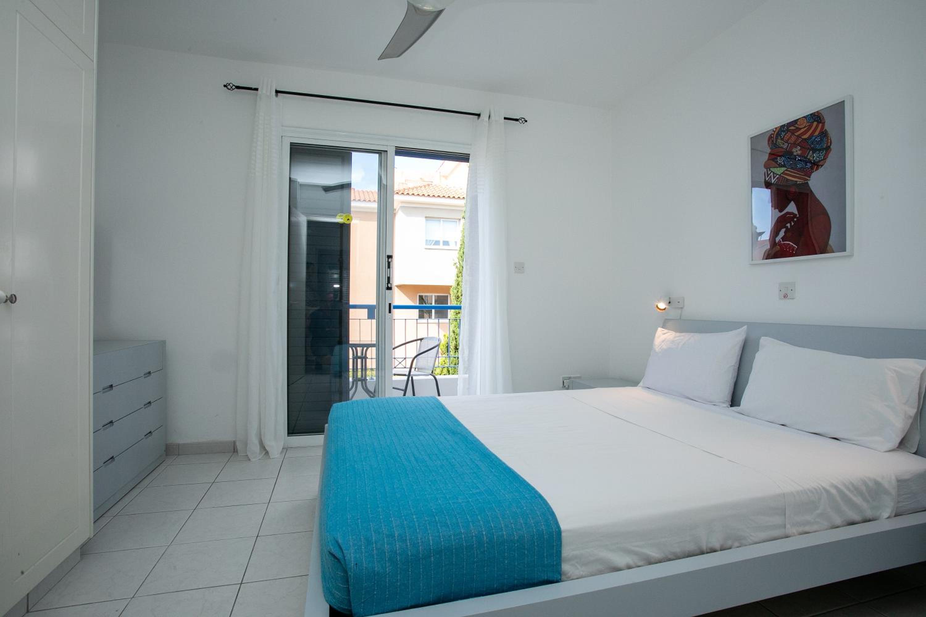 Casa Del Sol - Iris Village Universal Paphos, 2BD