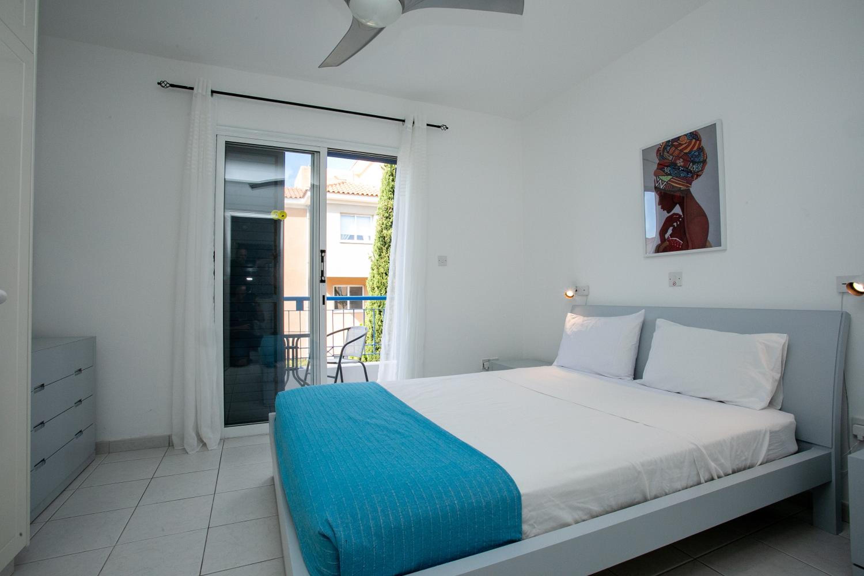 Casa Del Sol - Iris Village Universal Paphos, 2BD