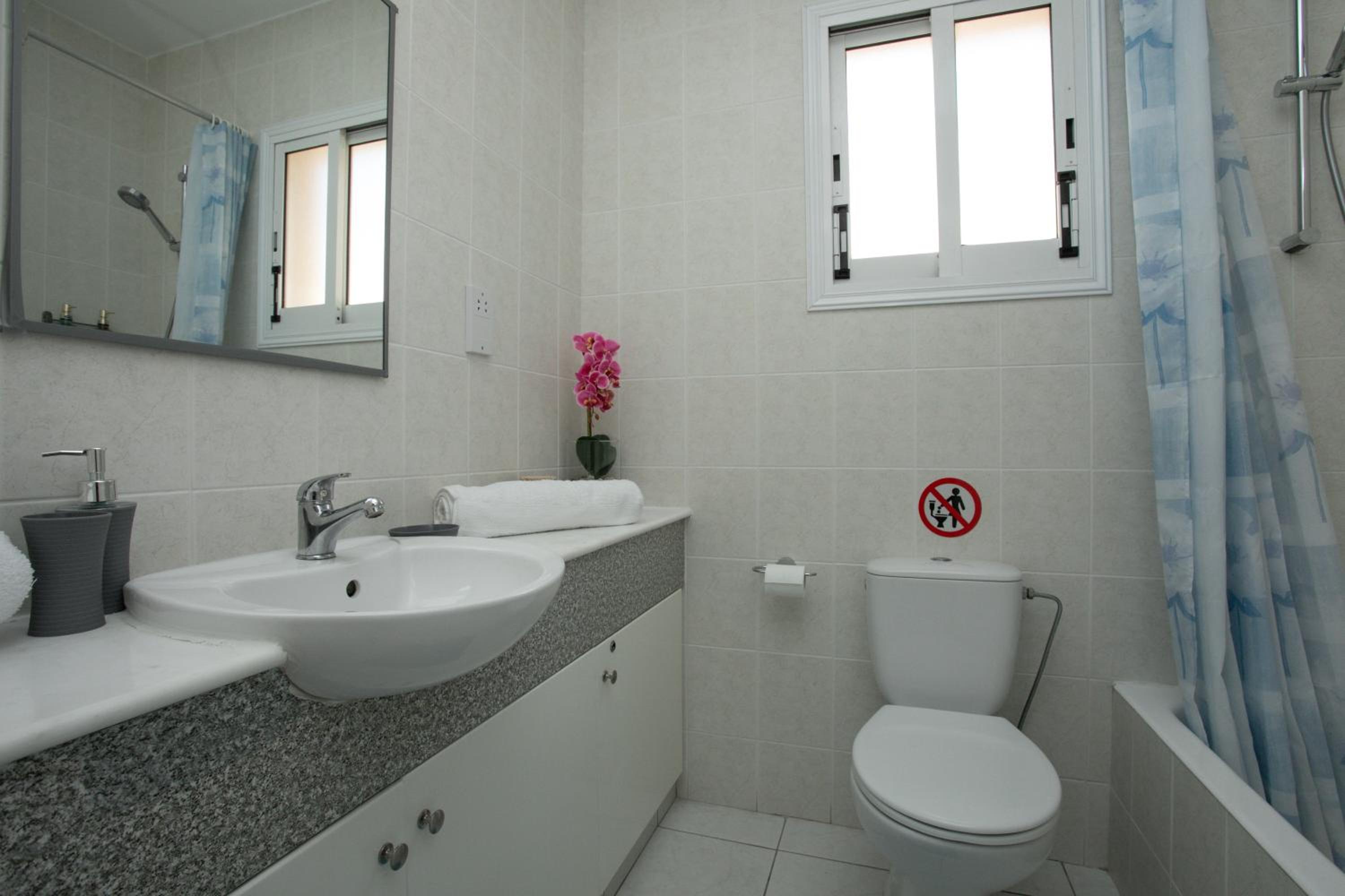 Casa Del Sol - Iris Village Universal Paphos, 2BD