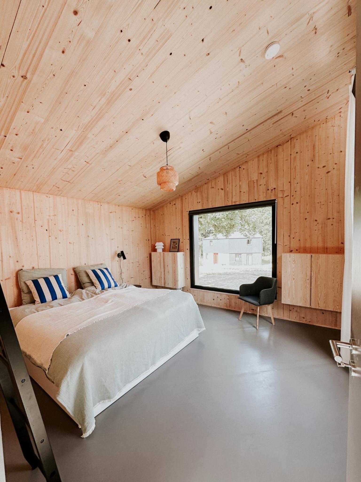 Traumhaftes Ferienhaus am See am Lübbesee in Templin