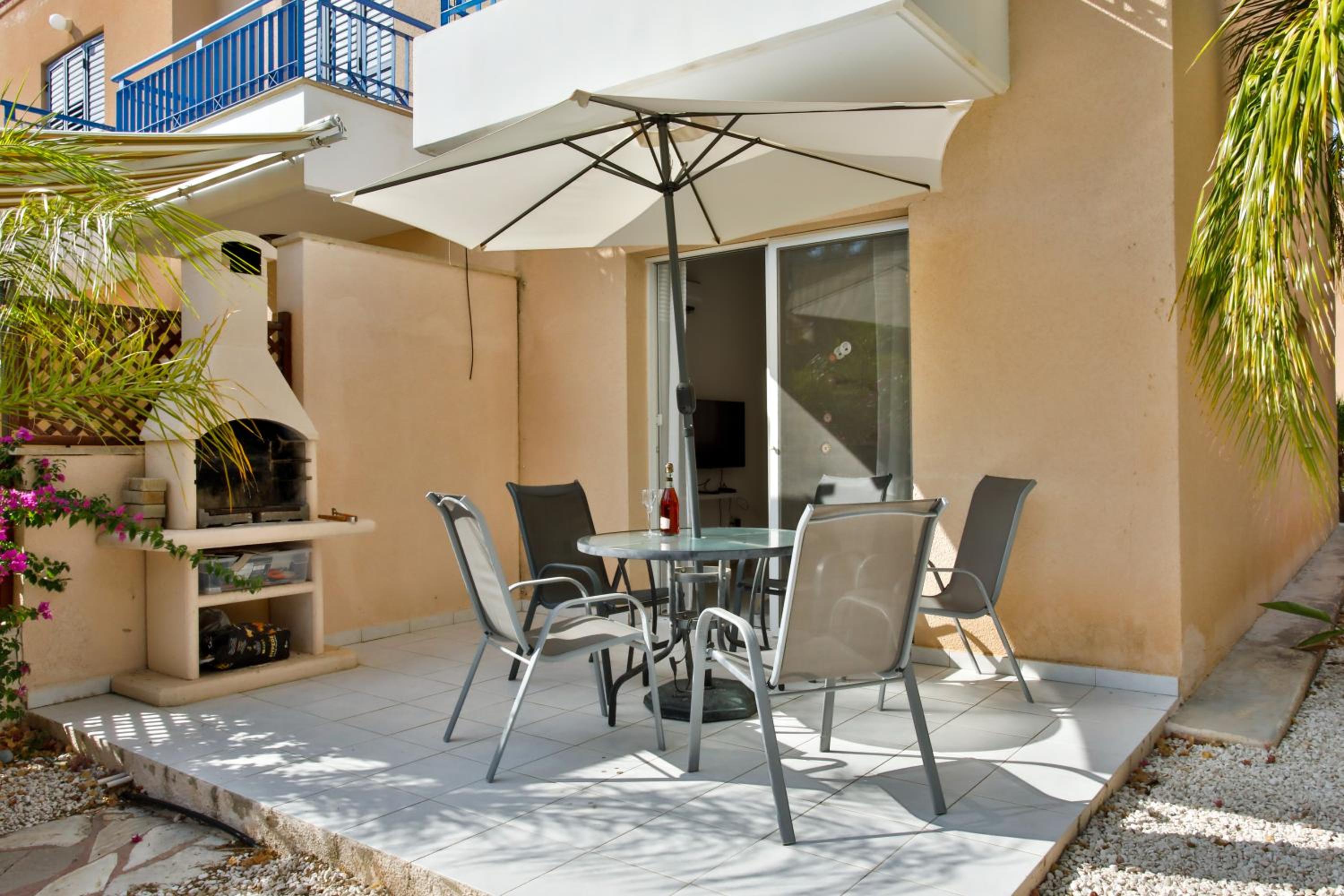 Casa Del Sol - Iris Village Universal Paphos, 2BD