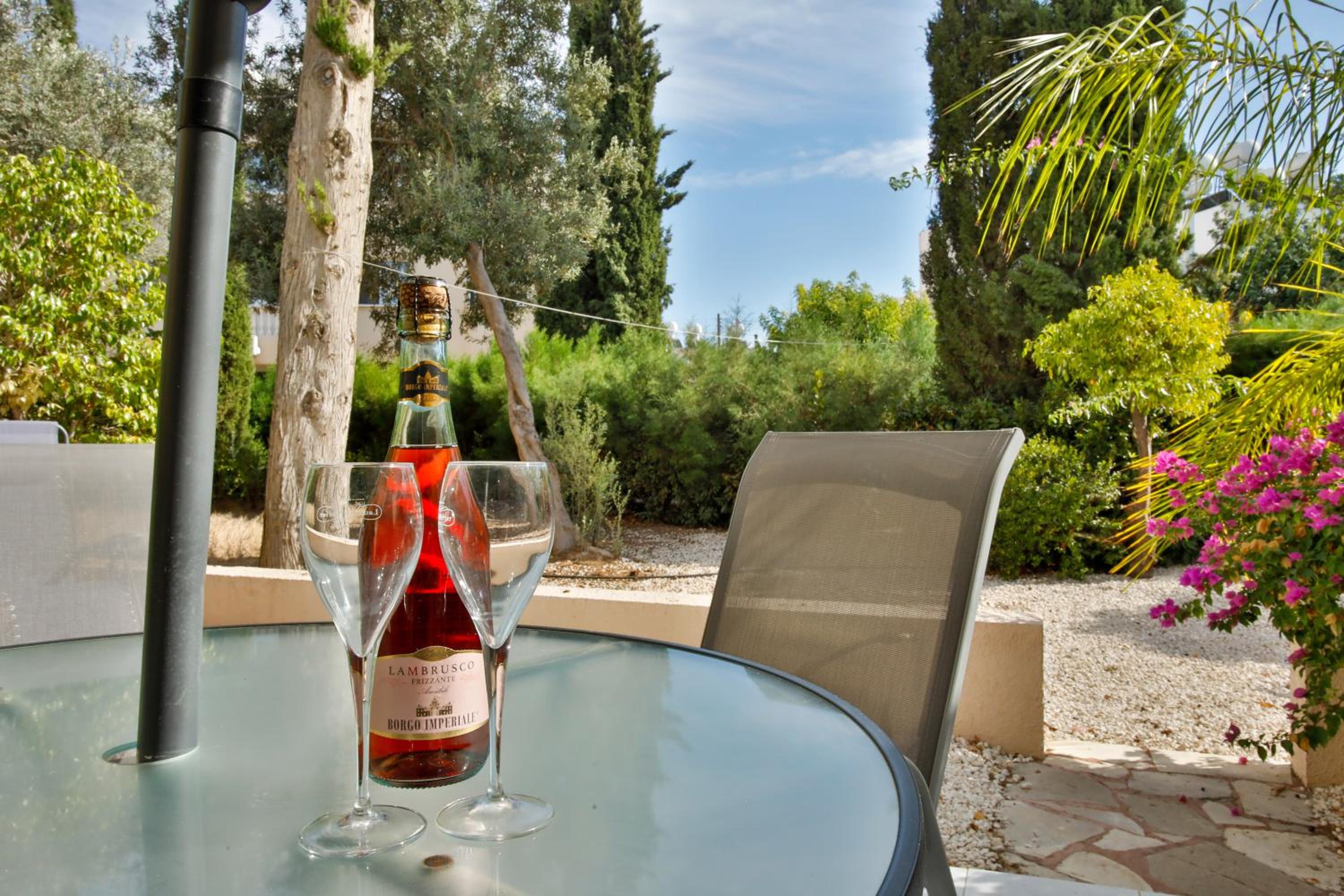 Casa Del Sol - Iris Village Universal Paphos, 2BD