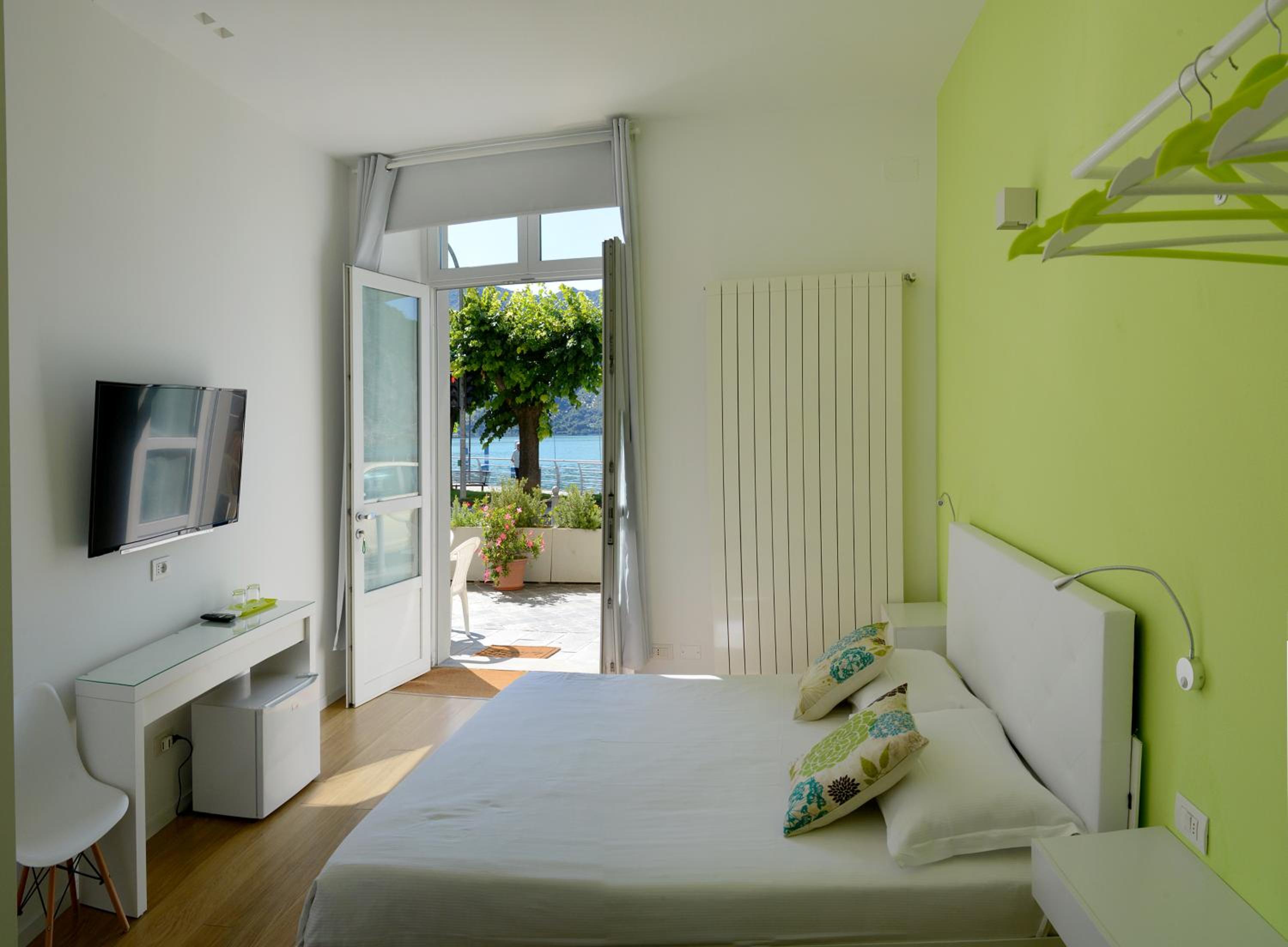 Ca del Lac Rooms view 3