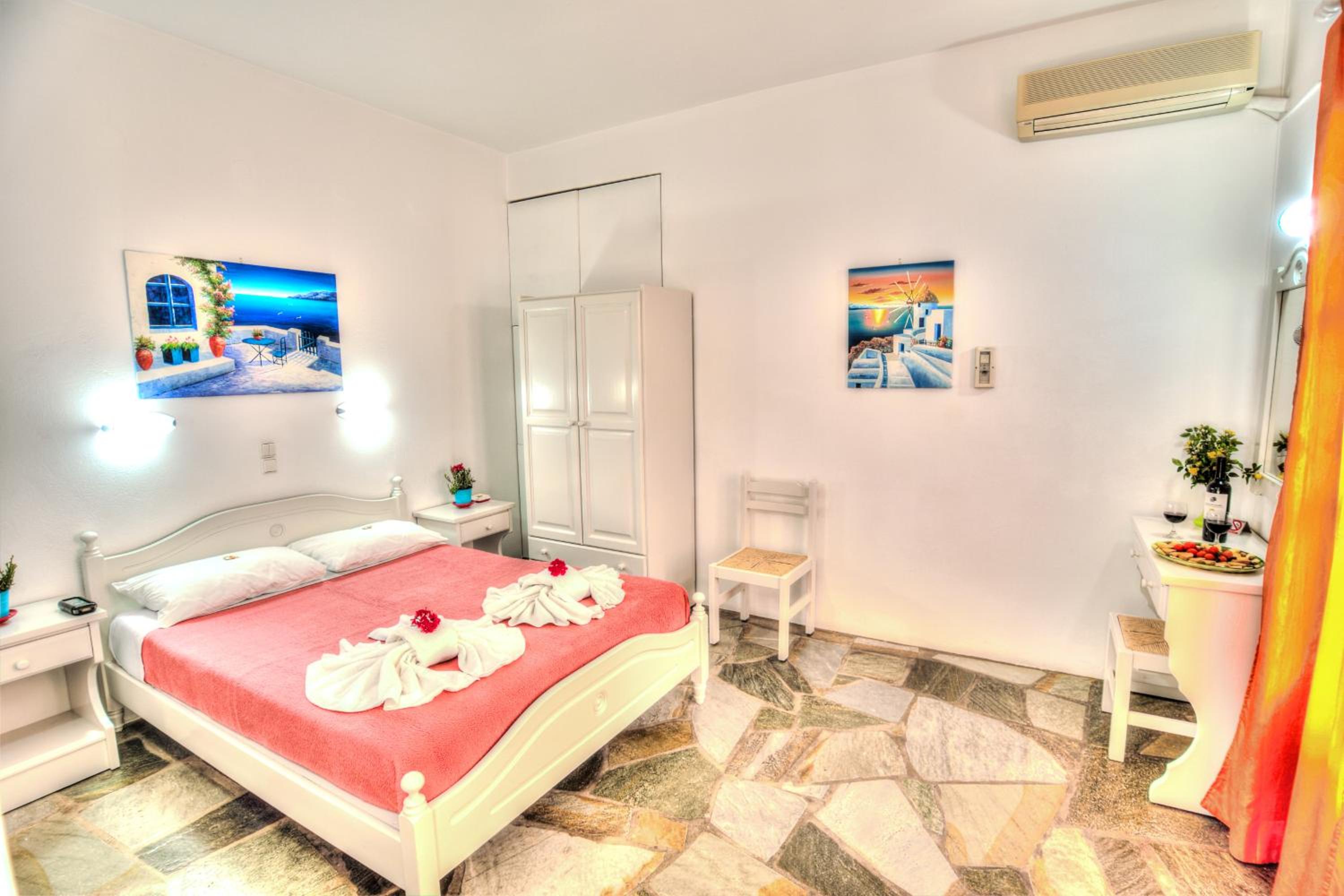 Eleni Rooms