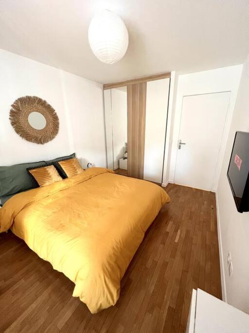 PARIS-MONTROUGE Magnifique appartement 3 pièces de 75m2 avec PARKING - très cosy pour 1 - 8 personnes refait à NEUF -ENTIRE APARTMENT LUXURIOUS AND WARM -M